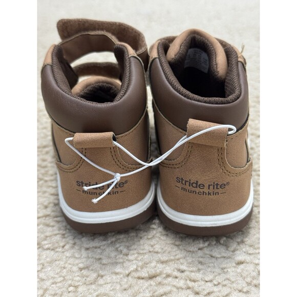 NEW BOYS STRIDE RITE MUNCHKIN JULIEN FAUX SUEDE HIKING ANKLE BOOTS SZ 12 TAN - Picture 4 of 9